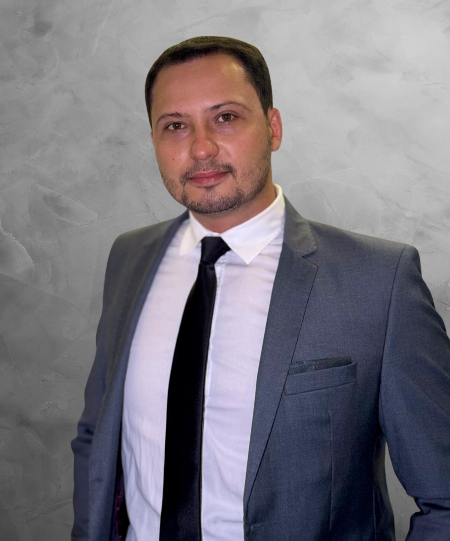 Dr. Marcos Augusto Damiani Junior